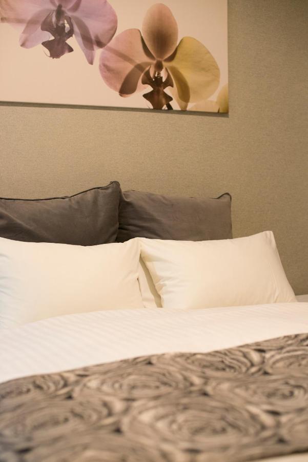 เรสซิเดนซ์ โฮเต็ล ฮะกะตะ 3 Aparthotel ฟูกุโอกะ ภายนอก รูปภาพ